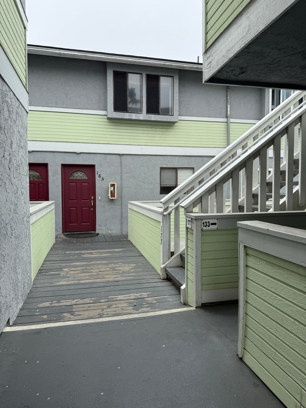 Building Photo - 165 Palm Ave Rental