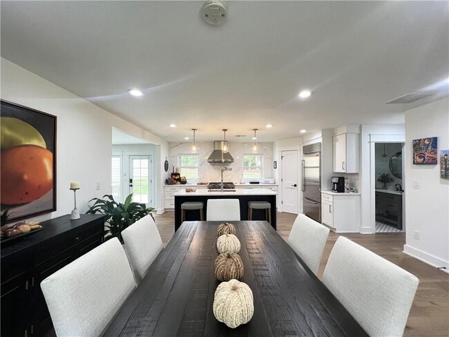 Photo - 862 W Sandtown Rd SW