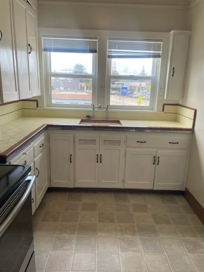 Photo - 912 Soquel Ave Unit B