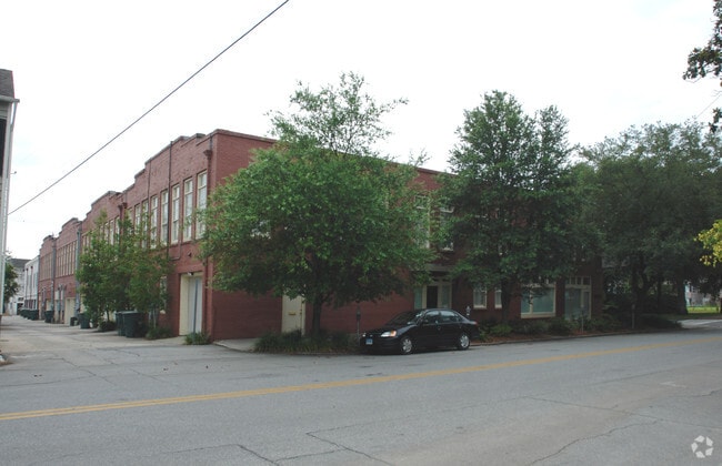 Photo - Oglethorpe Row