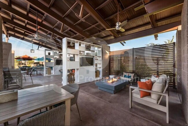 Photo - 1250 Abbey Ln