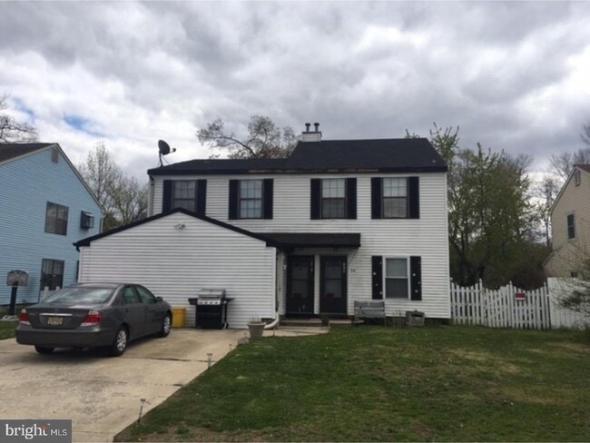 Photo - 10 Maynard Dr Casa