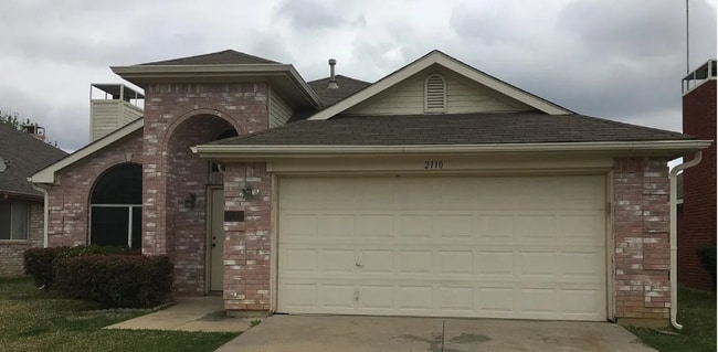 Building Photo - 2110 Bay View Dr Rental