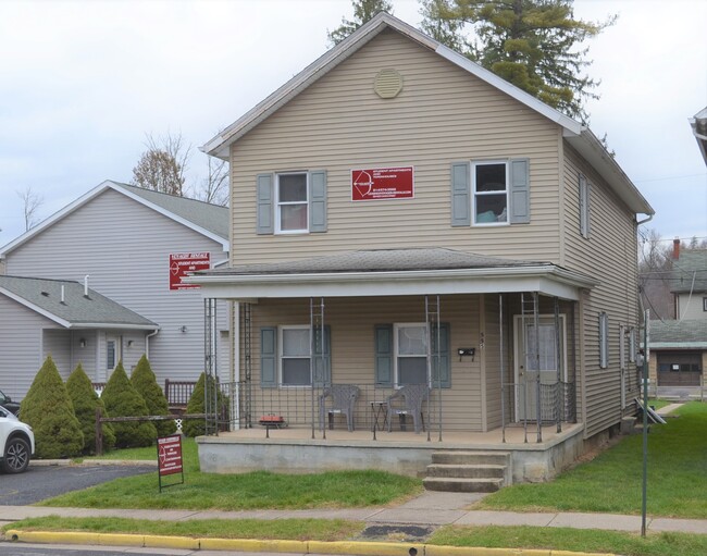 Photo - 555 W Church St Townhome