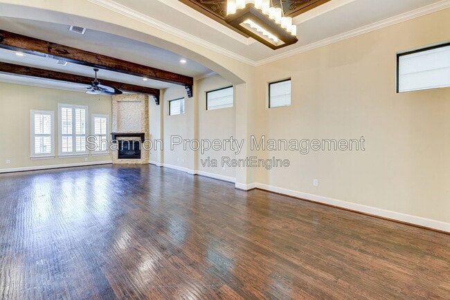 Photo - 2306 Couch St