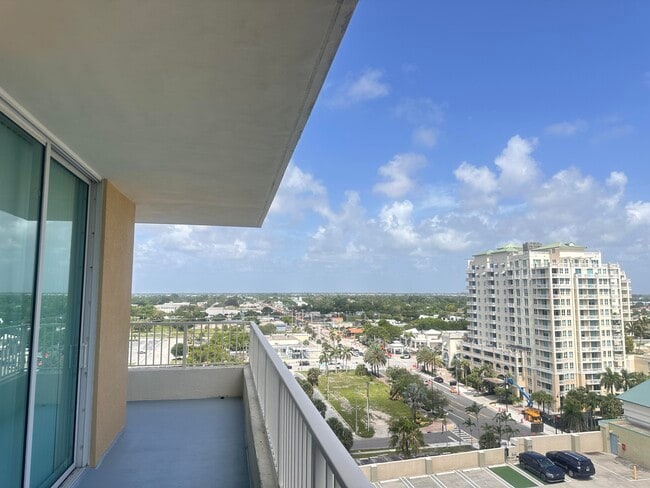 Photo - 625 Casa Loma Blvd Unit #1209