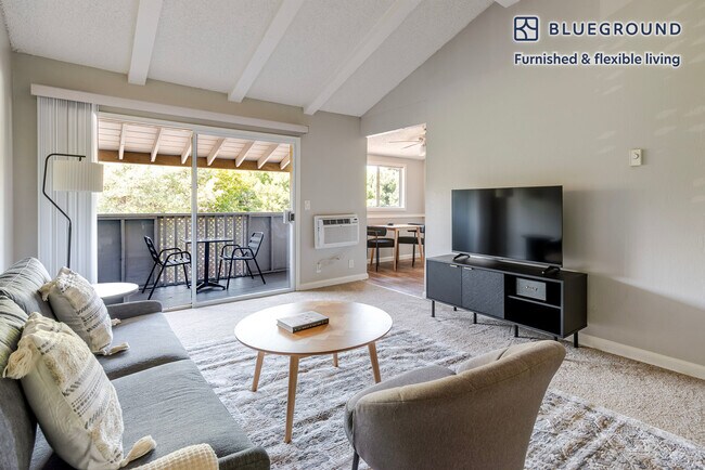 Photo - 202 Calvert Dr Unidad FL2-ID1949