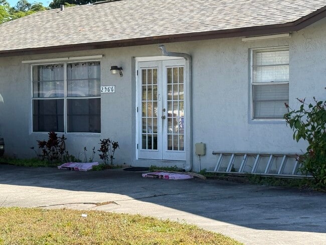 Photo - 2566 SE Bonita St