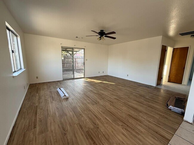 Photo - 2227 13th St