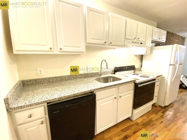 Photo - 838 Huntington Ave Condominio Unidad #3