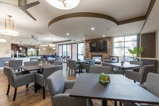 Clubroom - Overture Central Park 55+ Active Adult Apa...