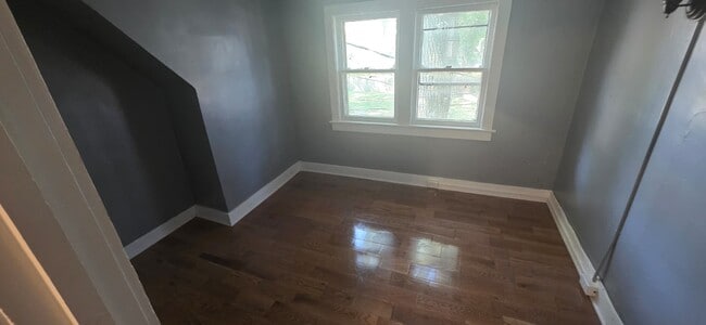 Photo - 243 Chamberlain St