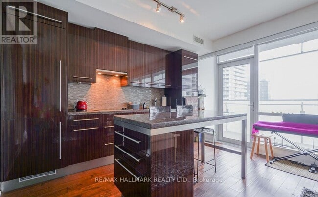 Photo - 80 John St Unit 3704