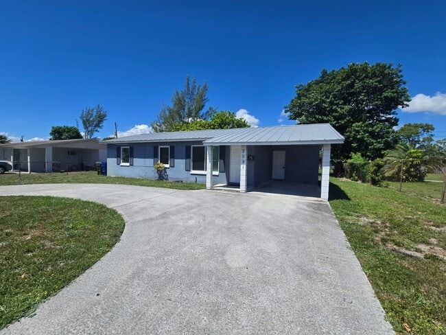 Photo - Spacious Riviera Beach Rental with Large B...