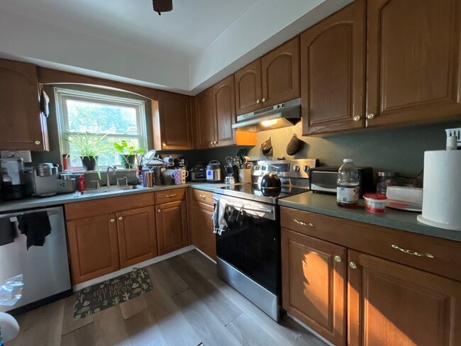 Photo - Beautifully updated 3-bedroom, 1.5-bath to...
