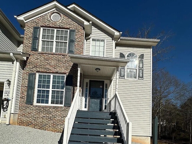 Photo - Room in House on Lakeview Rd