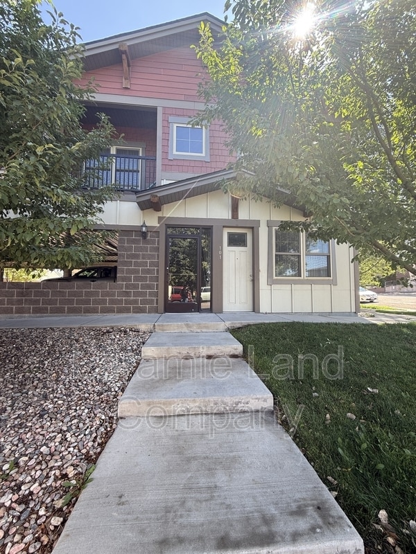 Photo - 1403 E Gibbon St