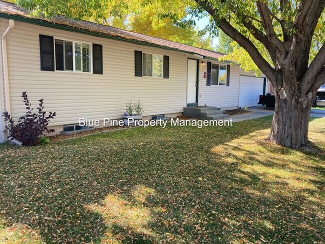 Photo - 1970 12th St House