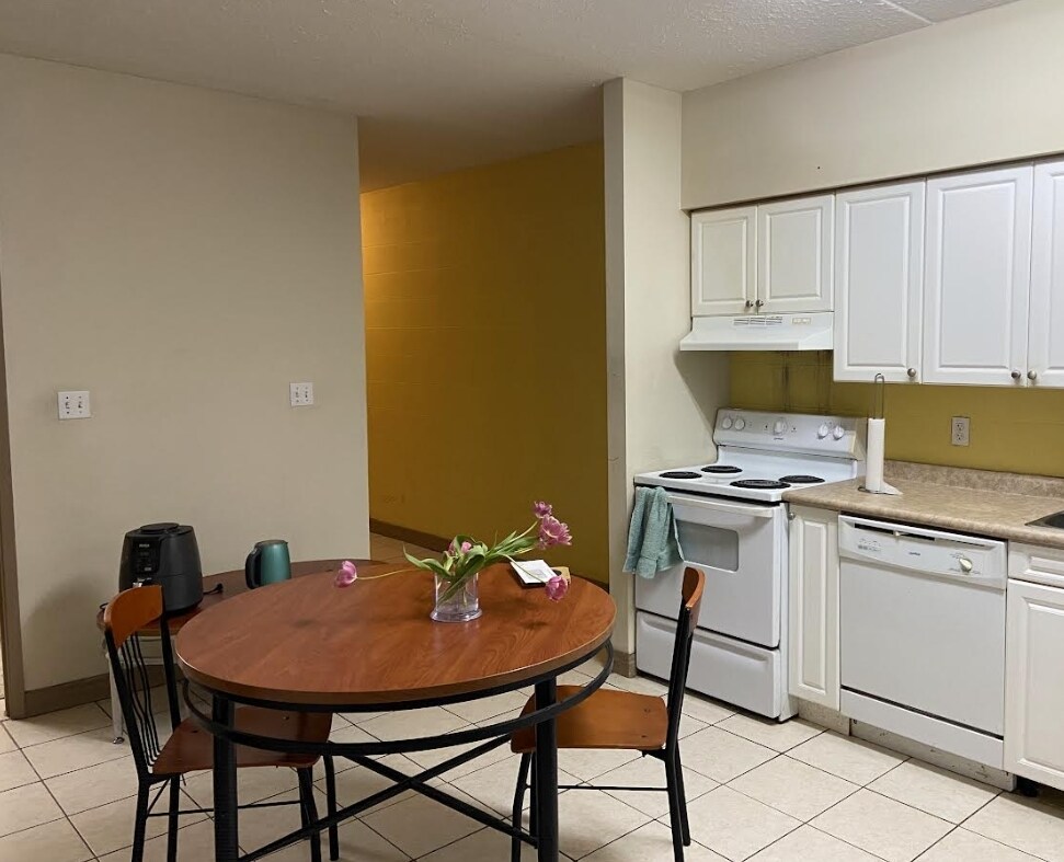 Photo - 251-251 Lester St Unit 1