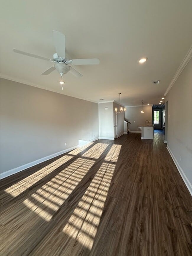 Photo - 362 Bleecker St S