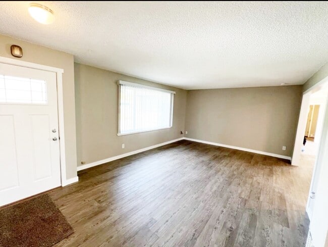 Photo - 9428 Silverdale Loop Rd NW