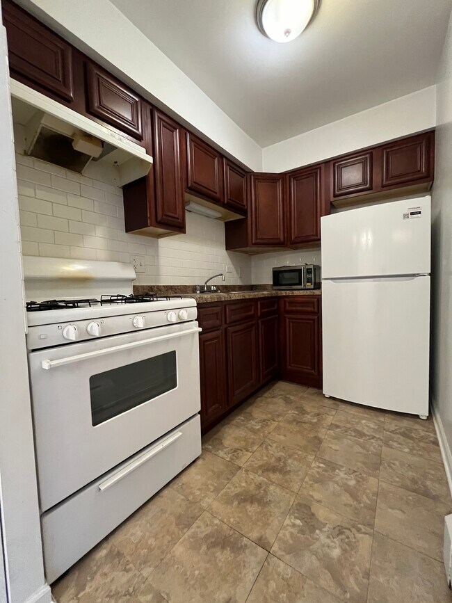 Photo - 736 W Buena Ave Unit 202