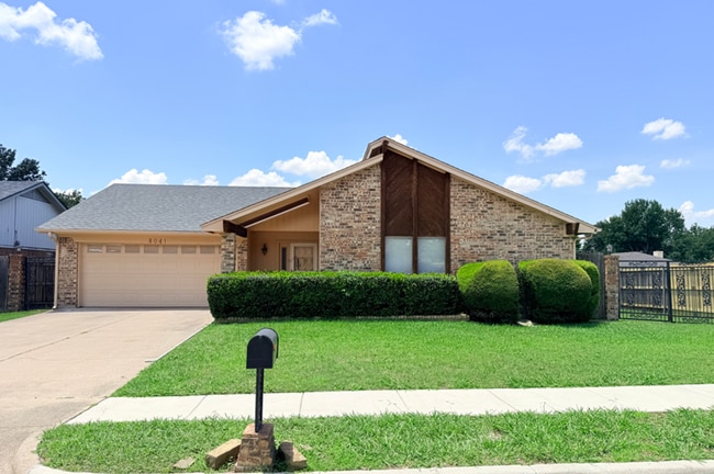 Building Photo - 8041 Miles Dr
