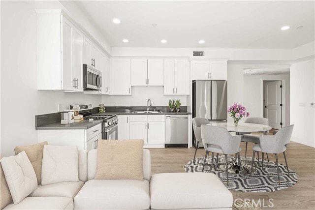 Photo - 11714 Archwood St Unit 507