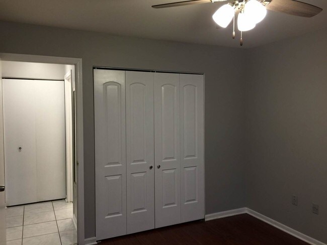 Photo - 1225 Riverwood Dr