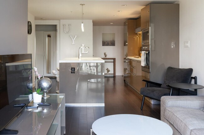 Photo - 777 Richards St Unit SI ID1511806P