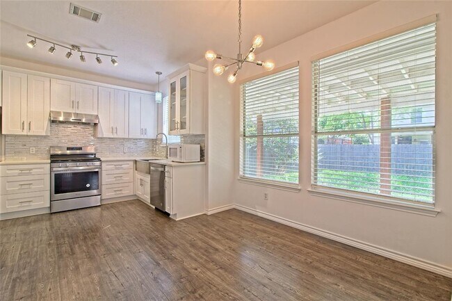 Photo - 13421 Tossa Ln