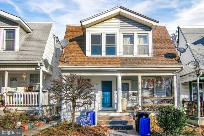 Building Photo - Coming Soon- Spacious 3 Bedroom Home with ...