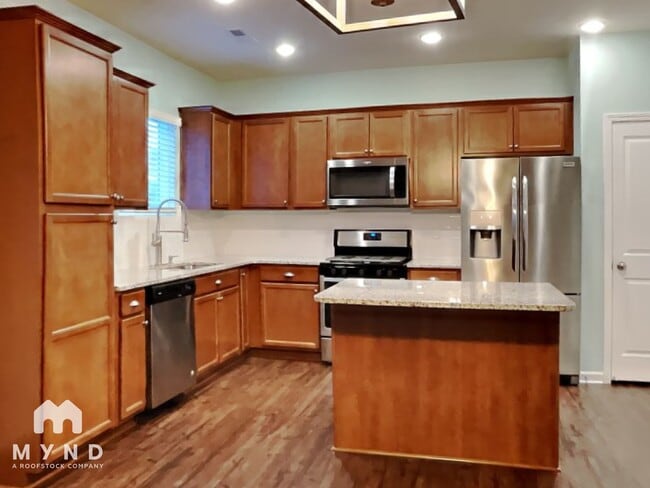 Photo - 2101 Attend Xing