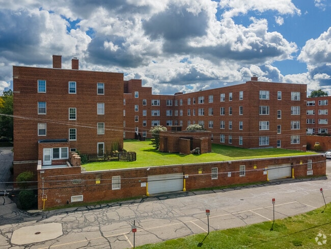Shaker Park East Apartments