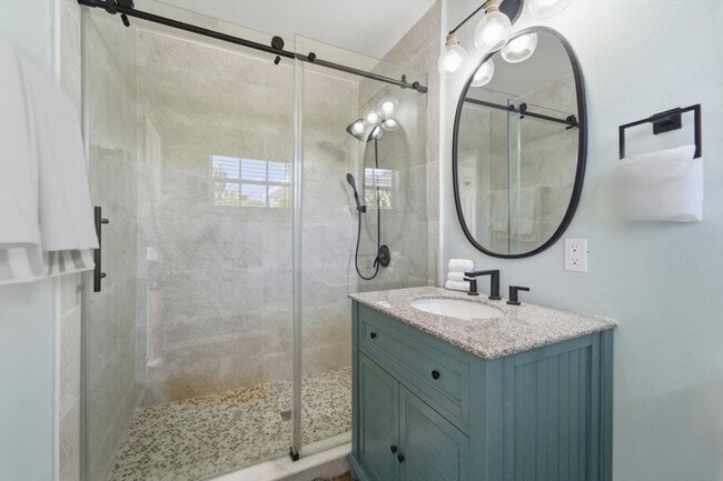 Photo - 1424 Willow Rd