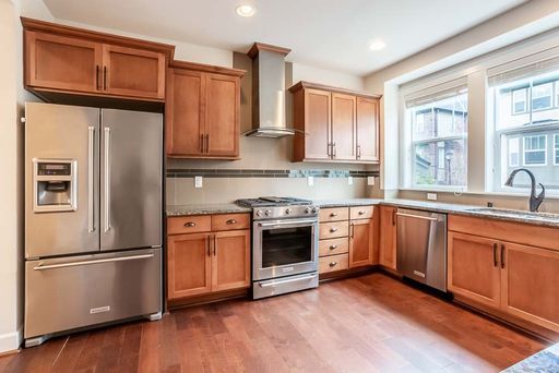 Photo - Welcome to the Brownstones at Issaquah Highlands Available August 1st
