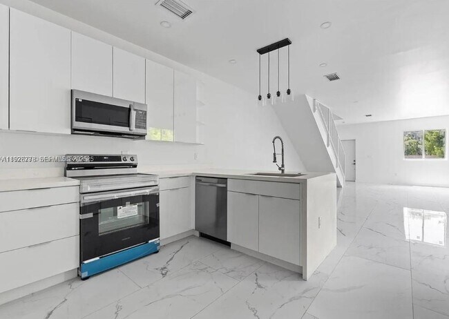 Photo - 2145 NW 4th St Unit 2145