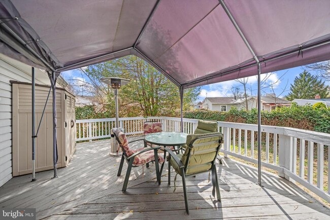 Photo - 114 Charles St