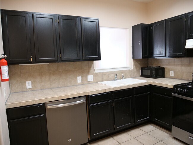 Photo - 2445 Monarch Dr Unit 303