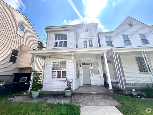 Building Photo - 25 Dilworth St Unit 2 Rental