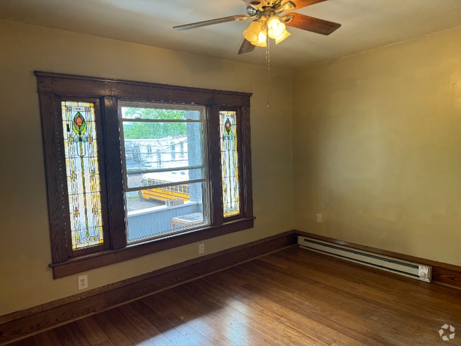 Building Photo - 1 Elm St Rental