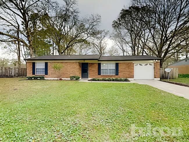 Photo - 2718 Pinewood Blvd N