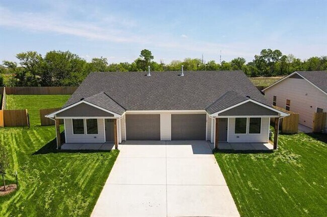 Photo - 524-526 W. 50th Ct. S. Unidad 524 W. 50th Ct. S.