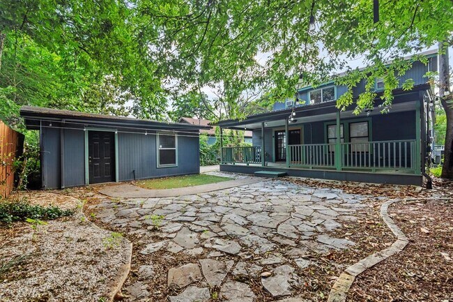Photo - 204 Caney St House