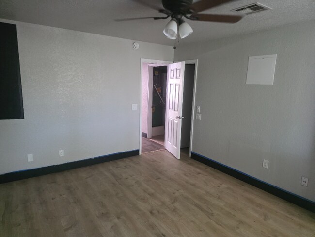 Photo - 1327 Eastgate Dr