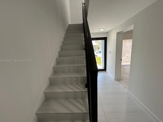 Photo - 14560 SW 261 St Ter Unit 2