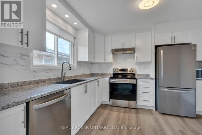 Photo - 2659 Conn St