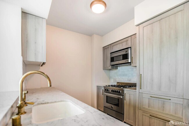 Photo - 401 Harrison St