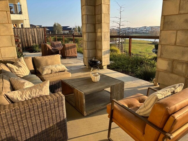 Photo - 2282 Solace Vis