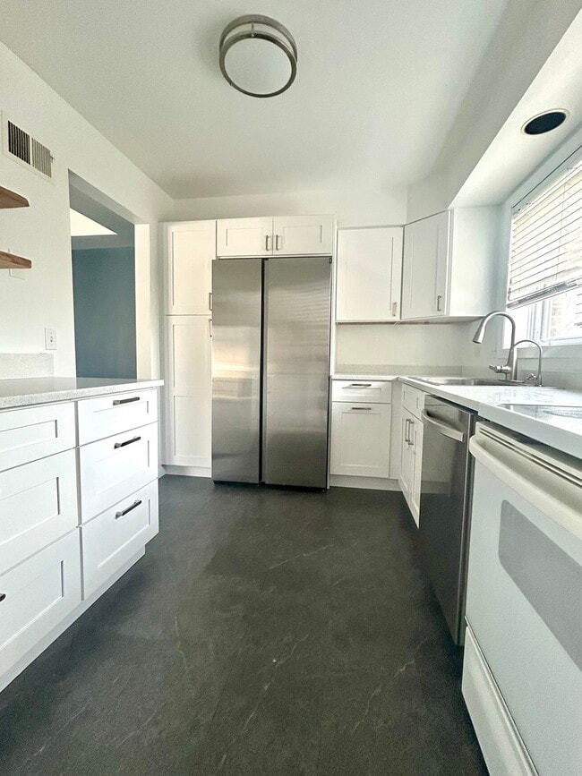 Photo - 435 Ridge Rd